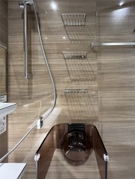 耐震補強と断熱材に包まれた安心で快適な家　大田区E様邸